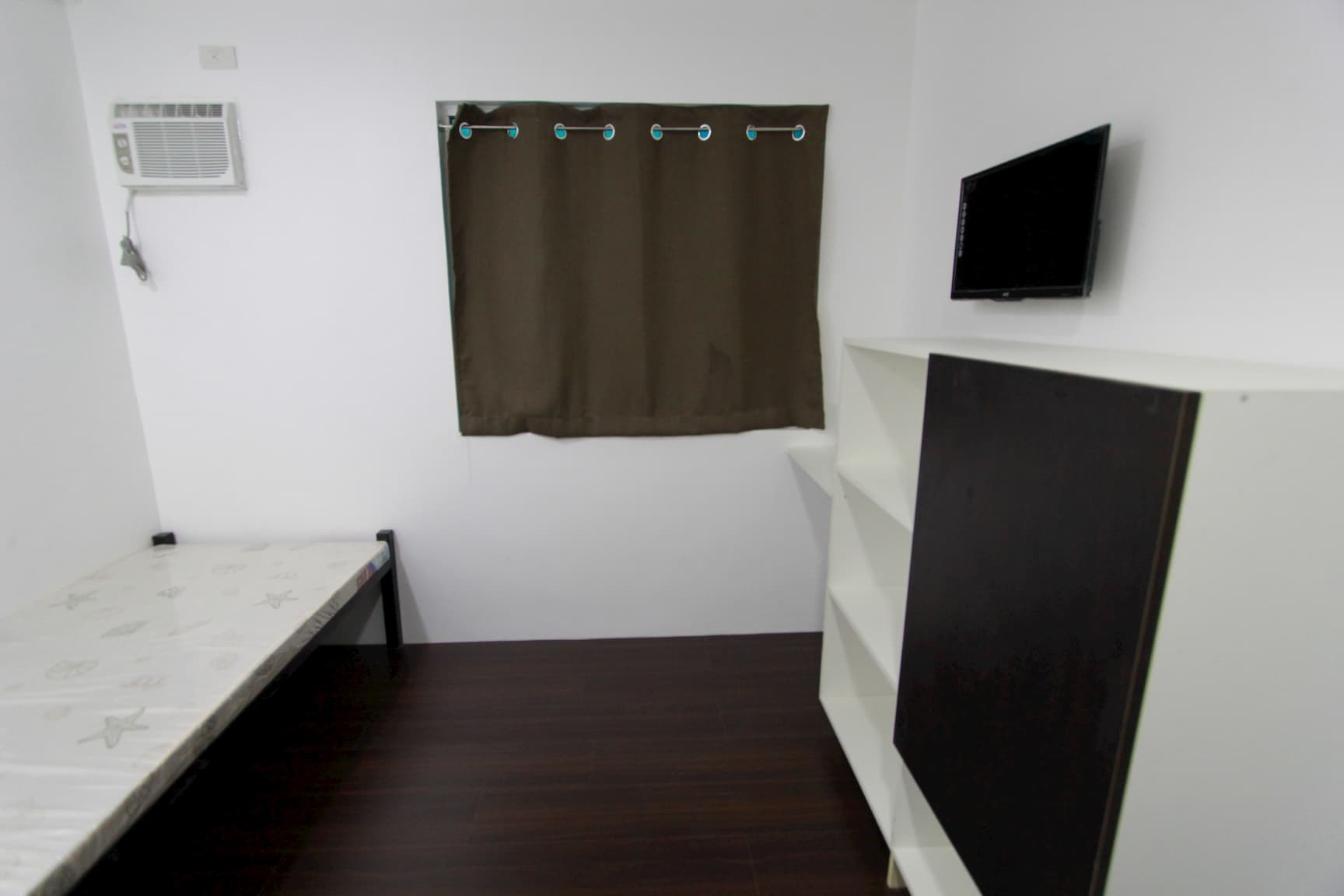 Single Bedroom